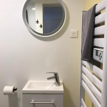 Pause Nature Sorbais: De Groupe With Pool, Spa, And 8 En-suite Holiday home