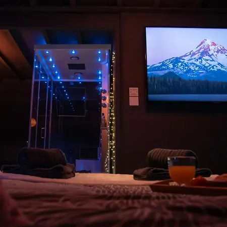 Pause Nature Sorbais: De Groupe With Pool, Spa, And 8 En-suite Holiday home