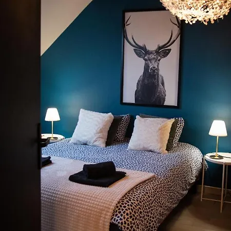 Pause Nature Sorbais: De Groupe With Pool, Spa, And 8 En-suite Holiday home