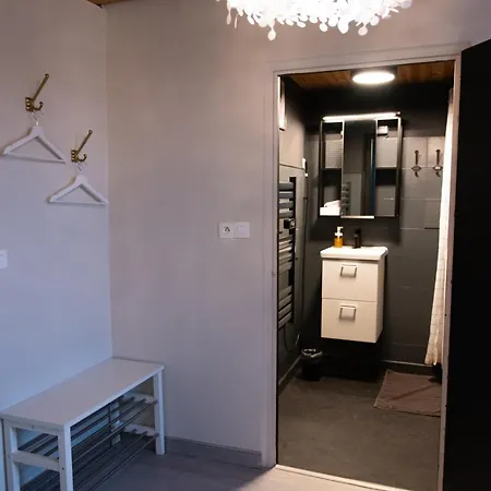 Pause Nature Sorbais: De Groupe With Pool, Spa, And 8 En-suite Holiday home