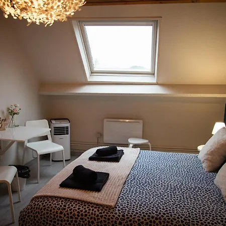 Pause Nature Sorbais: De Groupe With Pool, Spa, And 8 En-suite