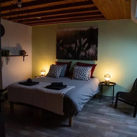 Pause Nature Sorbais: De Groupe With Pool, Spa, And 8 En-suite *