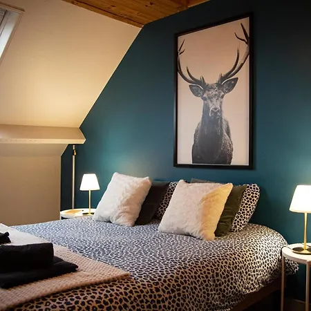 Holiday home Pause Nature Sorbais: De Groupe With Pool, Spa, And 8 En-suite *